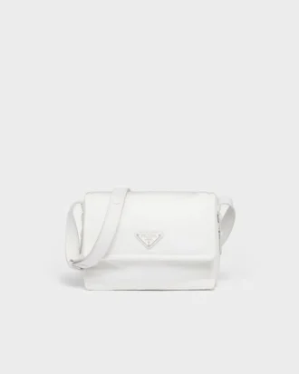 Prada Traveller liten vadderad Re-Nylon-axelväska