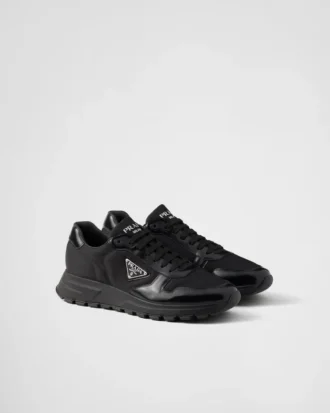 Prax 01 Sneakers i Re-Nylon och borstat läder