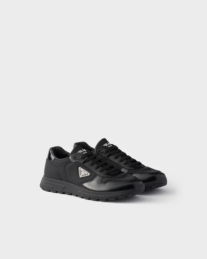 Prax 01 Sneakers i Re-Nylon och borstat läder Prax 01 Sneakers i Re-Nylon och borstat läder