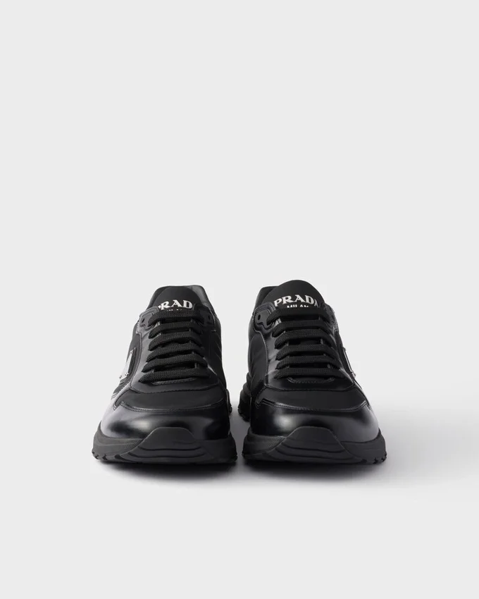 Prax 01 Sneakers i Re-Nylon och borstat läder Prax 01 Sneakers i Re-Nylon och borstat läder