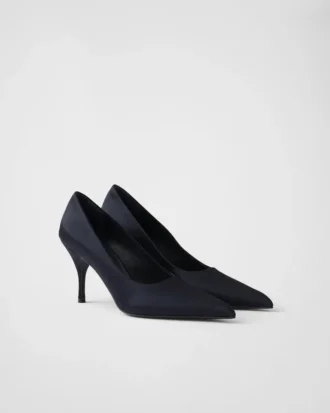 Pumps i satin Pumps i satin