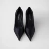 Pumps i satin