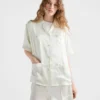 Pyjamas i satin med shorts i vintage-look Pyjamas i satin med shorts i vintage-look