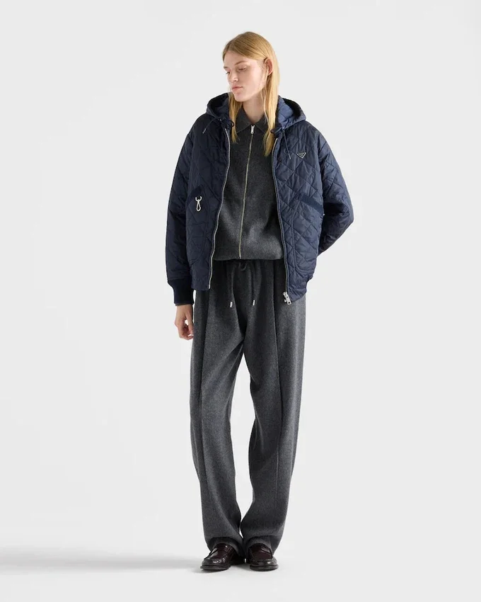 Re-Nylon-blousonjacka med huva Re-Nylon-blousonjacka med huva
