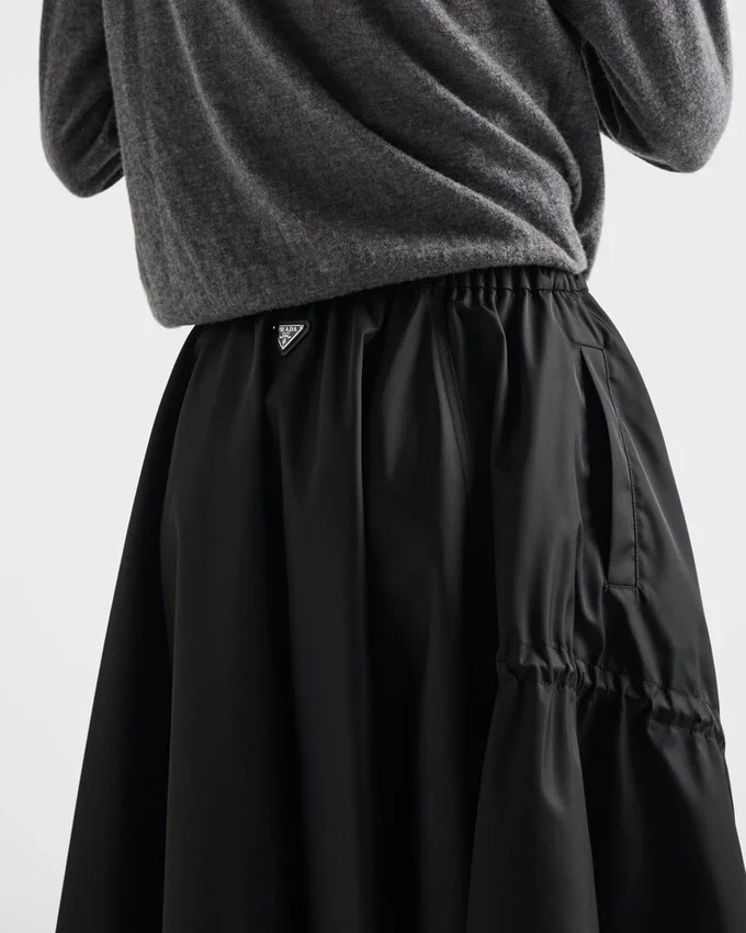 Re-Nylon cirkelkjol Re-Nylon cirkelkjol