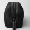 Re-Nylon och Saffiano necessaire Re-Nylon och Saffiano necessaire