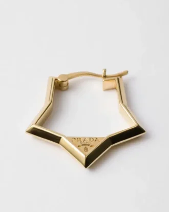 Örhängen i metall Örhängen i metall