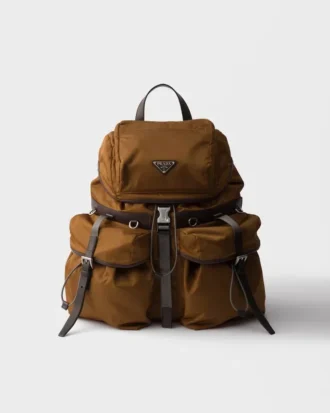 Ryggsäck i Re-Nylon och läder