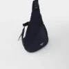 Ryggsäck i Re-Nylon och läder Ryggsäck i Re-Nylon och läder