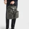 Ryggsäck i Re-Nylon och läder Ryggsäck i Re-Nylon och läder
