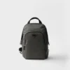 Ryggsäck i Re-Nylon och Saffiano-läder Ryggsäck i Re-Nylon och Saffiano-läder