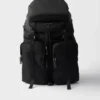 Ryggsäck i Re-Nylon och Saffiano-läder Ryggsäck i Re-Nylon och Saffiano-läder