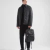 Ryggsäck i Re-Nylon och Saffiano-läder Ryggsäck i Re-Nylon och Saffiano-läder