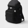 Ryggsäck i Re-Nylon och Saffiano-läder Ryggsäck i Re-Nylon och Saffiano-läder
