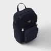 Ryggsäck i Re-Nylon och Saffiano-läder Ryggsäck i Re-Nylon och Saffiano-läder