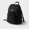 Ryggsäck i Re-Nylon och Saffiano-läder Ryggsäck i Re-Nylon och Saffiano-läder