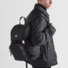 Ryggsäck i Re-Nylon och Saffiano-läder Ryggsäck i Re-Nylon och Saffiano-läder