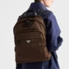 Ryggsäck i Re-Nylon och Saffiano-läder Ryggsäck i Re-Nylon och Saffiano-läder