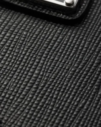 Saffiano-fodral för iPhone 16 Pro Max