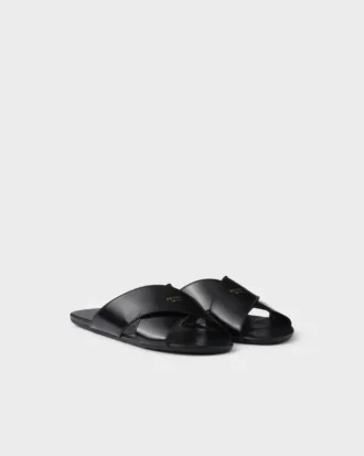Sandaler i borstat läder