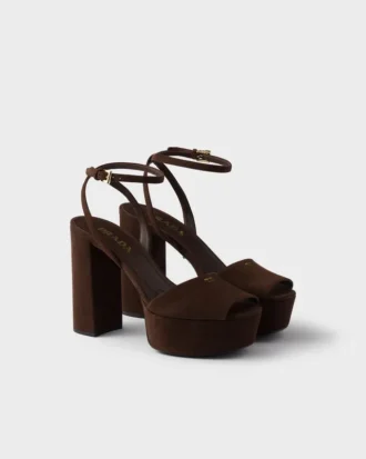 Sandaler med plattform i mocka