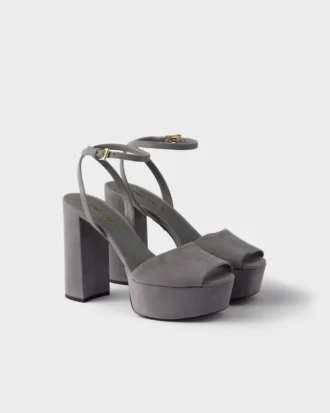 Sandaler med plattform i mocka