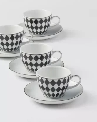 Set med fyra espressokoppar i porslin – rutmönster Set med fyra espressokoppar i porslin – rutmönster