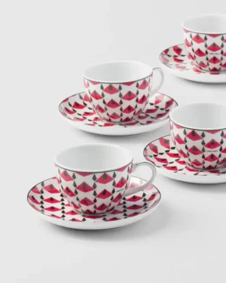 Set med fyra espressokoppar i porslin – Vienna Red Set med fyra espressokoppar i porslin – Vienna Red