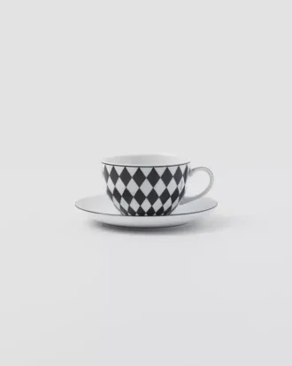 Set med två cappuccinokoppar i porslin – rutmönster