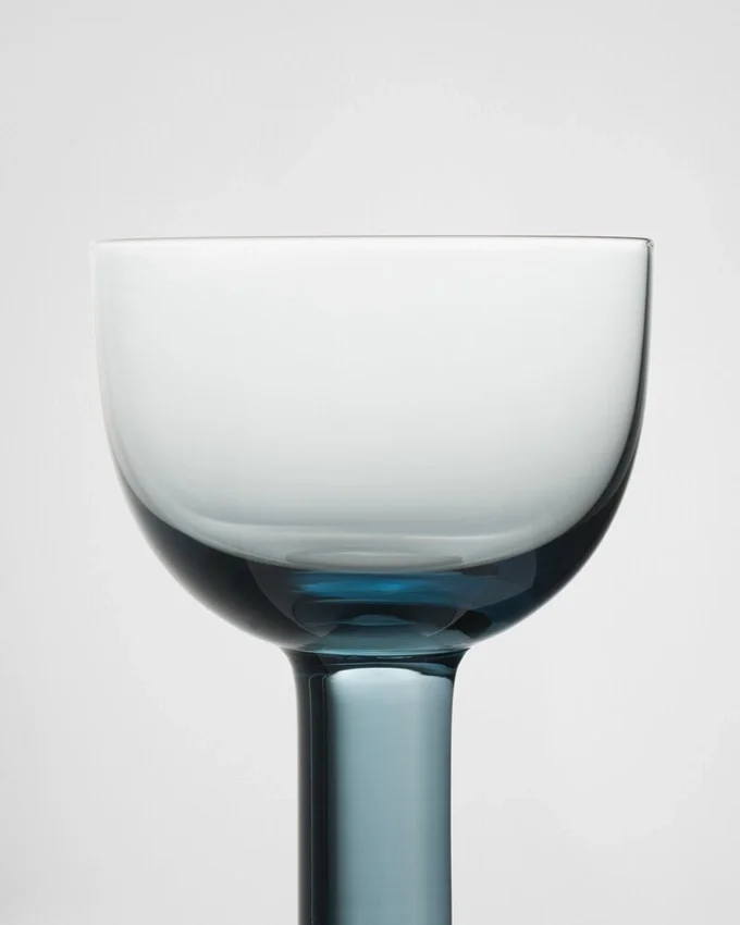 Set med två kristallglas för rött vin – Plinth Set med två kristallglas för rött vin – Plinth