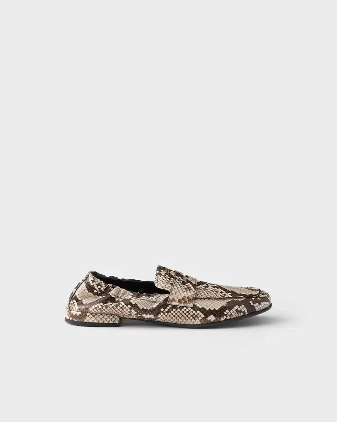 Shuffle-loafers i tryckt Ayers-läder Shuffle-loafers i tryckt Ayers-läder