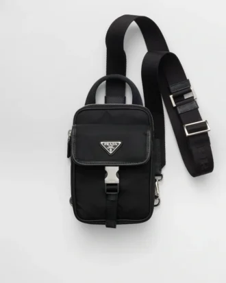 Smartphonefodral i Re-Nylon och Saffiano-läder