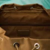 Stor ryggsäck i Re-Nylon och Saffiano-läder Stor ryggsäck i Re-Nylon och Saffiano-läder