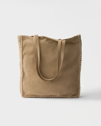 Stor totebag i mocka och virkat