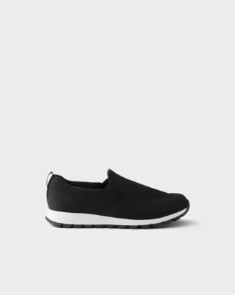 Stretchiga slip-on-sneakers