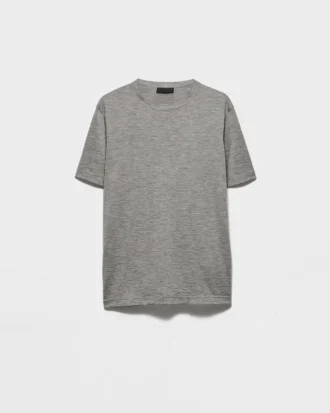 T-shirt i kashmir och siden