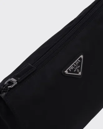 Toalettväska i Re-Nylon och Saffiano-läder