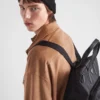 Tote-väska i Re-Nylon och Saffiano-läder Tote-väska i Re-Nylon och Saffiano-läder