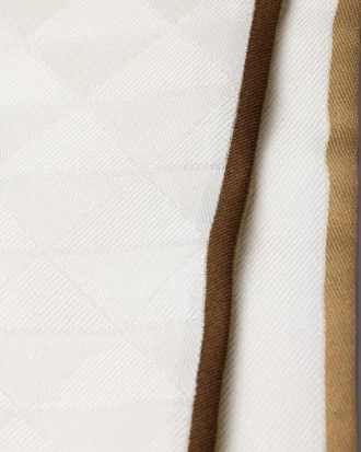 Tryckt smal sjal i silketwilljacquard