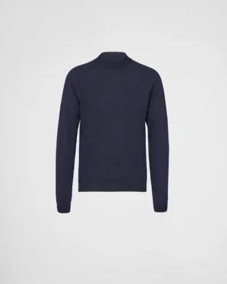 Turtleneck-tröja i kamgarnsull