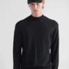 Turtleneck-tröja i kamgarnsull Turtleneck-tröja i kamgarnsull