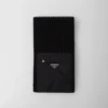 Ullhalsduk med ficka i Re-Nylon Gabardine Ullhalsduk med ficka i Re-Nylon Gabardine