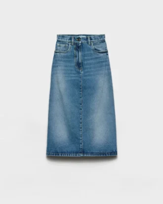 Utställd jeanskjol