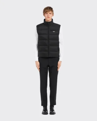 Vadderad väst i Re-Nylon